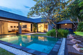 5 Star Villa in Bali, Minutes from the Beach, Bali Villa 2080